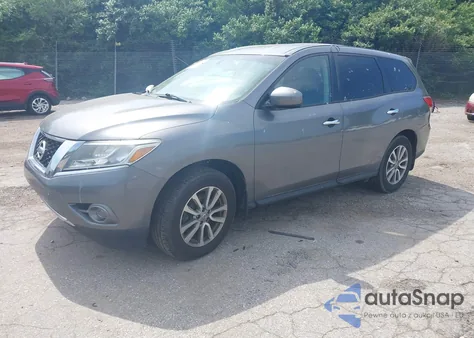 2015 Nissan Pathfinder S from USA, damaged, VIN 5N1AR2MM1FC611967